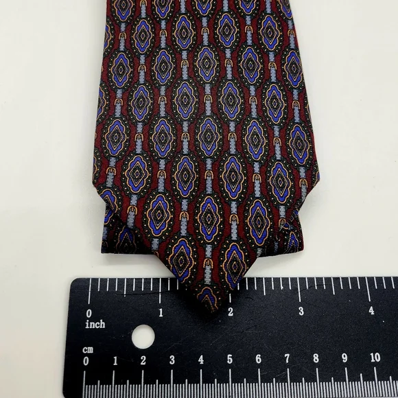 Gucci 100% Silk Tie - Picture 6 of 6